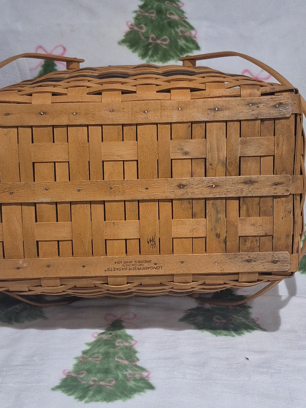 Longaberger Traditions Collection Woven Picnic Basket in Natural Brown
